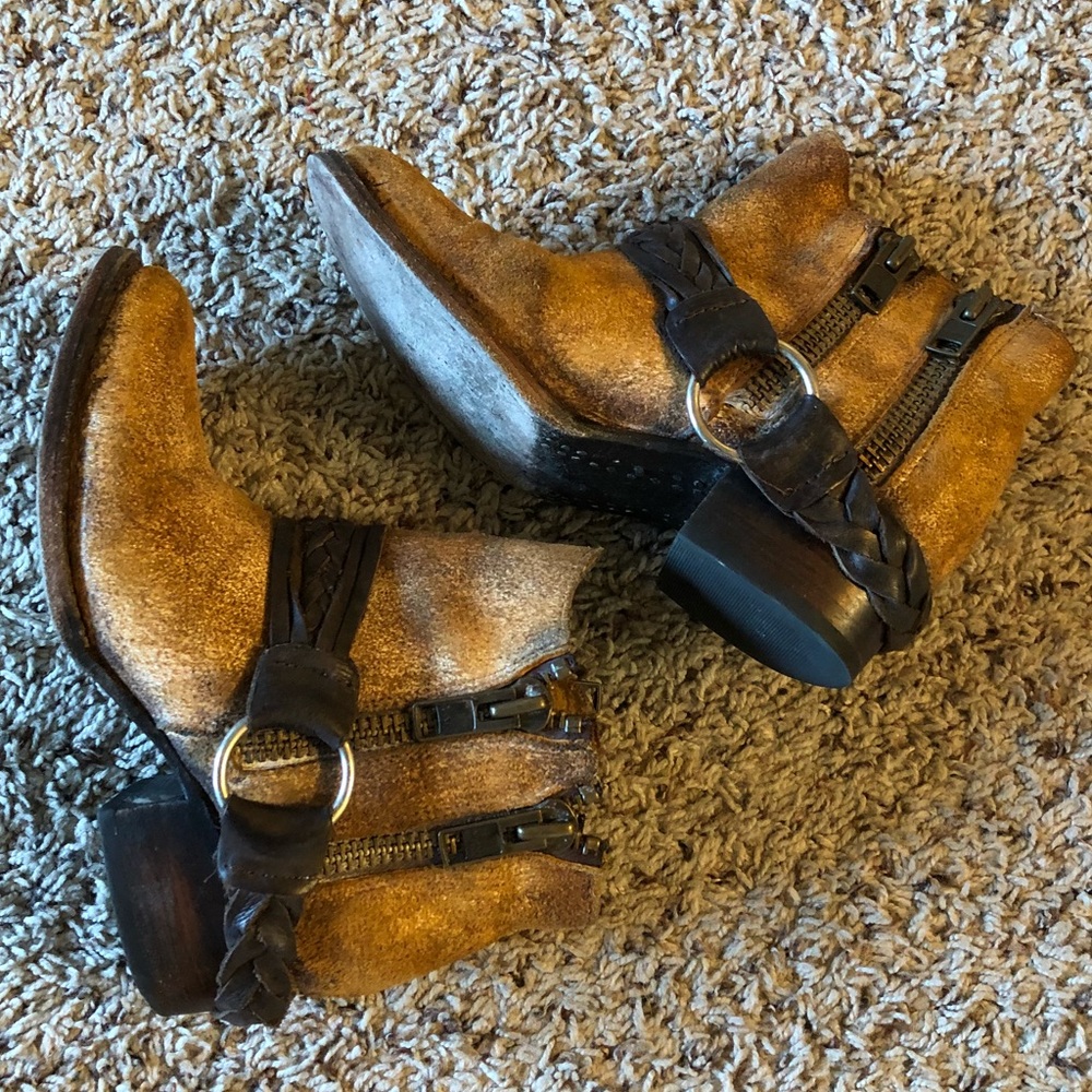 FREEBIRD Booties